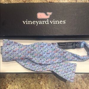 Vineyard Vines Blue Whale Print Bow Tie